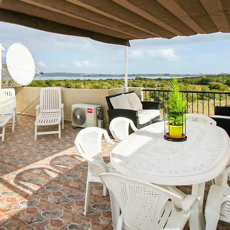 Beautiful Apartment In Torrevieja *